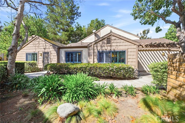 Front Image Thumbnail for CROC26044968