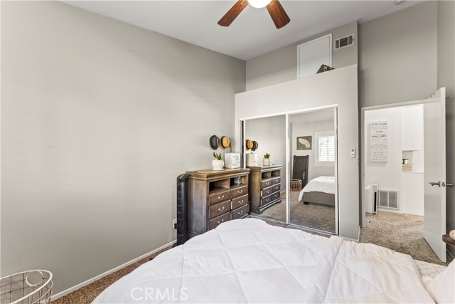 Detail Gallery Image 16 of 24 For 22617 Copper Hill Dr #121,  Saugus,  CA 91350 - 3 Beds | 3 Baths