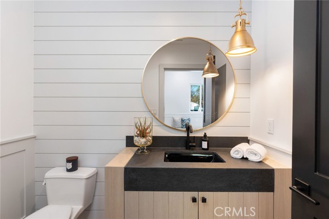 Detail Gallery Image 30 of 45 For 5537 Sunnyslope Ave, Sherman Oaks,  CA 91401 - 4 Beds | 4/1 Baths