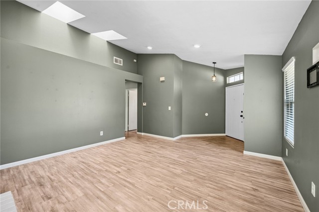 1422 Deborah Place, Beaumont CA: https://media.crmls.org/medias/f8feef34-6ad5-450b-8a2a-b717d2f2bee9.jpg