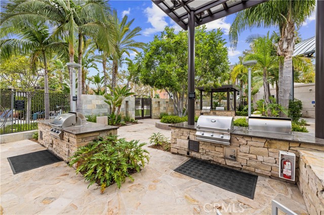 Detail Gallery Image 11 of 15 For 2402 Nolita, Irvine,  CA 92612 - 3 Beds | 3 Baths