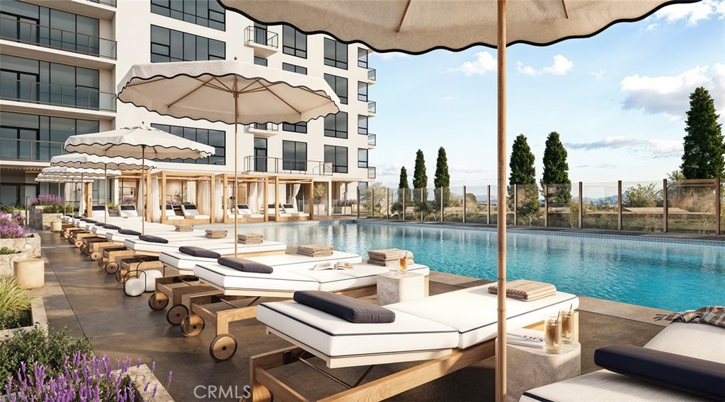 9 MacArthur Place #807