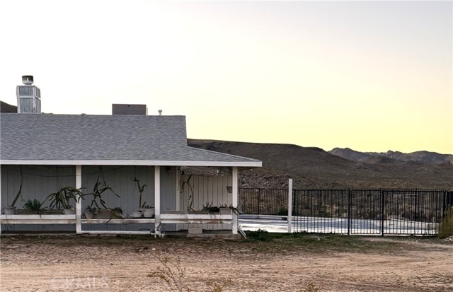 Detail Gallery Image 3 of 16 For 55522 Chaparral, Yucca Valley,  CA 92284 - 3 Beds | 2 Baths