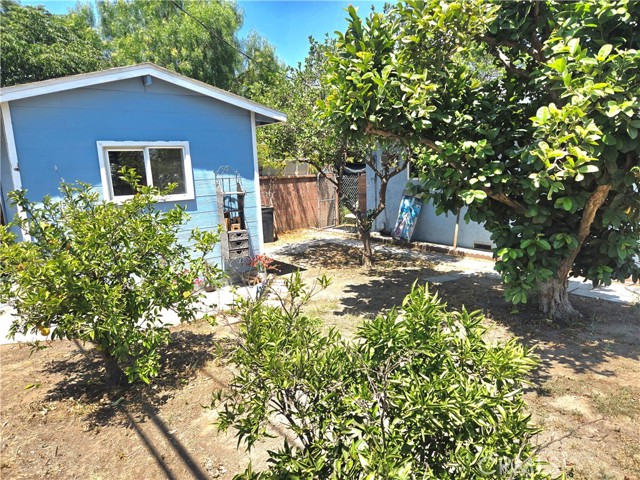 1414 S Douglas Street, Santa Ana CA: https://media.crmls.org/medias/f901039b-864a-410b-bdb2-890a1544dc32.jpg
