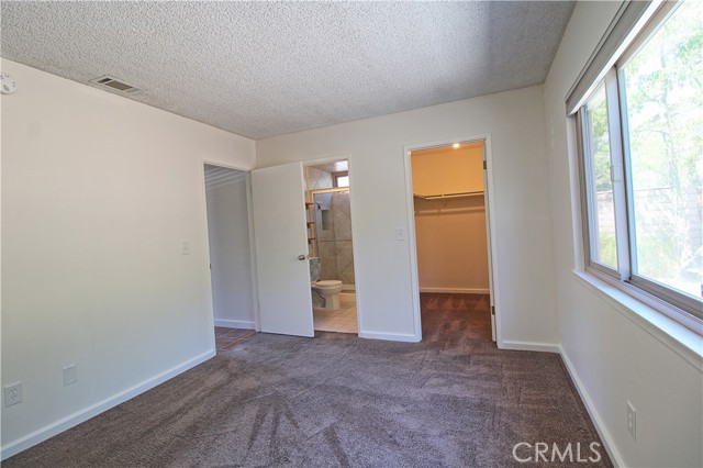 711 HACIENDA Drive, Riverside CA: https://media.crmls.org/medias/f9038e22-39a2-4f12-8e17-92d4c69a8132.jpg