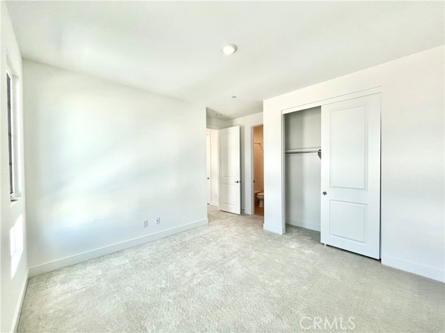 Detail Gallery Image 20 of 29 For 27526 Elderberry Dr, Valencia,  CA 91381 - 5 Beds | 5/1 Baths