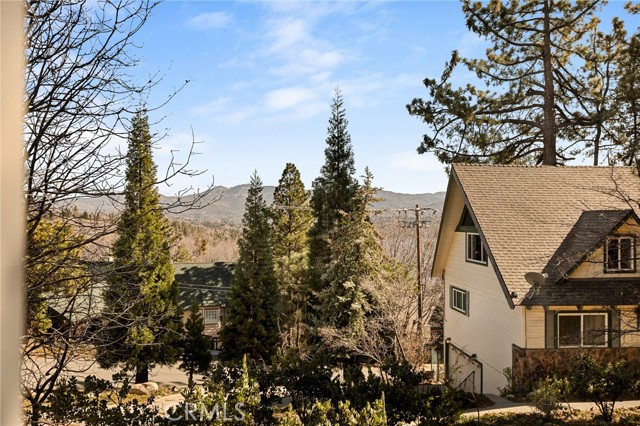 Detail Gallery Image 33 of 50 For 971 Grass Valley, Lake Arrowhead,  CA 92352 - 3 Beds | 4 Baths