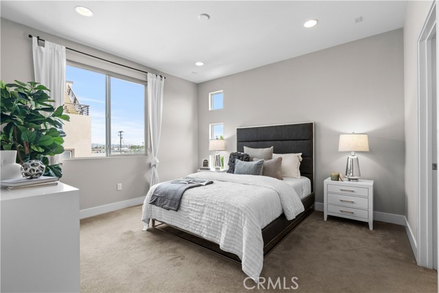 1800 Ocean Court, Costa Mesa CA: https://media.crmls.org/medias/f904983b-fb79-4c93-a633-2d7ca6ad1294.jpg
