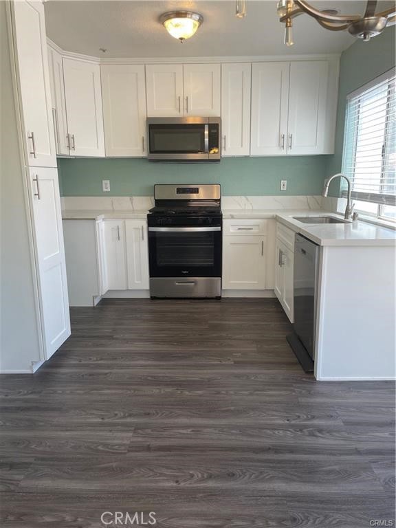 Detail Gallery Image 2 of 15 For 11422 Citrus Glen Ln, Fontana,  CA 92337 - 3 Beds | 2 Baths