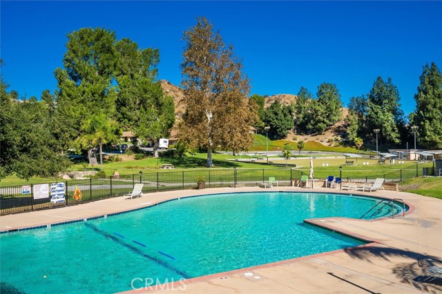 Detail Gallery Image 27 of 34 For 26428 Circle Knoll Ct, Newhall,  CA 91321 - 2 Beds | 2 Baths