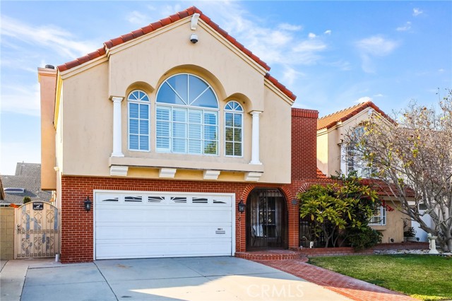 10351 Lassen Street, Los Alamitos CA: https://media.crmls.org/medias/f90566f4-9159-4fee-a14c-0535733e0a30.jpg