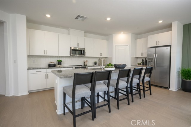 Detail Gallery Image 2 of 18 For 2362 Iris Pedal Ln, Perris,  CA 92570 - 3 Beds | 2 Baths