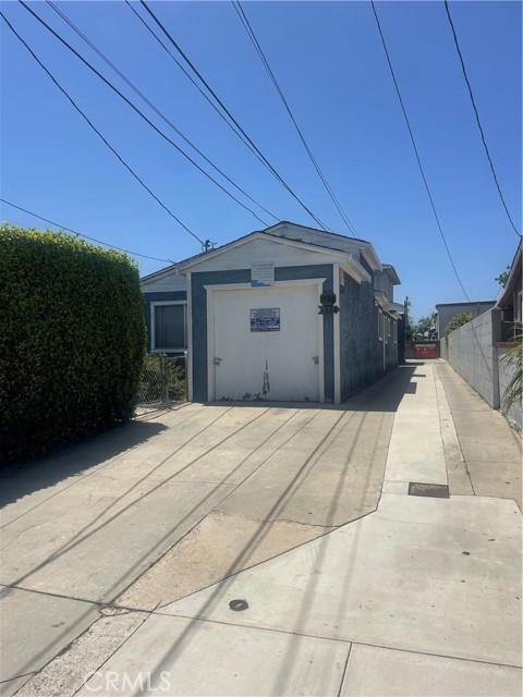 1928 W 145, Gardena CA: https://media.crmls.org/medias/f905e6e9-6cee-4541-bc35-77ca6f6d329e.jpg