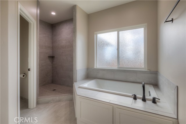 Detail Gallery Image 31 of 39 For 1437 Country Oaks Dr, Paradise,  CA 95969 - 3 Beds | 2 Baths