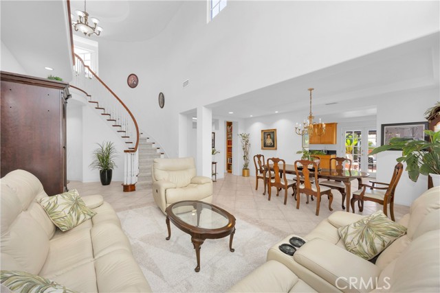 9112 Playa Drive, Huntington Beach CA: https://media.crmls.org/medias/f9065ff5-6663-4e9e-91fc-9b065e8ea4ad.jpg