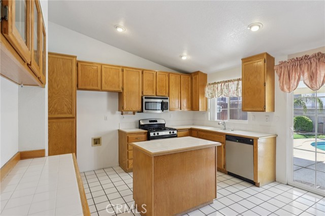 Detail Gallery Image 16 of 42 For 25561 Dorval Ct, Menifee,  CA 92584 - 3 Beds | 2 Baths