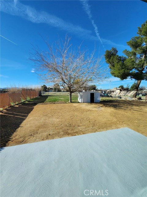 35921 E 80th Street, Littlerock CA: https://media.crmls.org/medias/f9079c79-4765-4740-ae98-227227aefe36.jpg