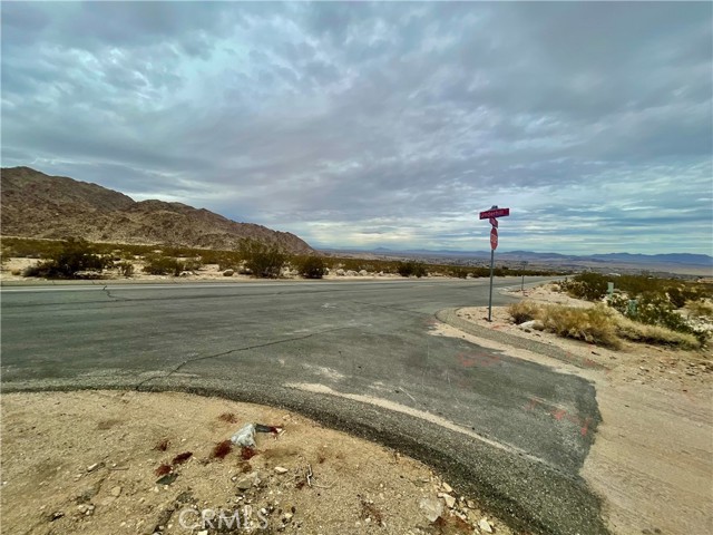 0 Utah Trail, Twentynine Palms, California 92277, ,Land,For Sale,0 Utah Trail,CRJT24014142