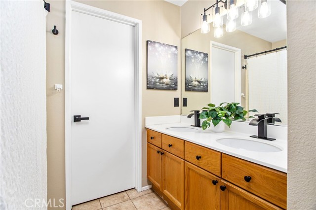 Detail Gallery Image 26 of 42 For 910 Pathfinder Way, Corona,  CA 92878 - 3 Beds | 2/1 Baths