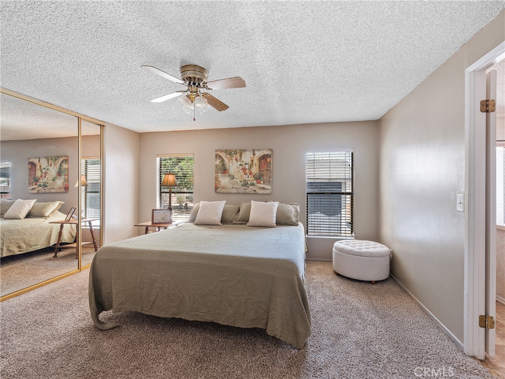 https://media.crmls.org/medias/f908a625-38eb-4a44-a021-0cfa2d3bc4a6.jpg?preset=X-Large