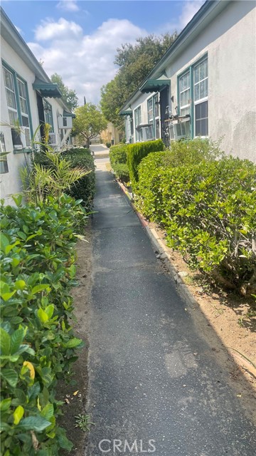 Detail Gallery Image 30 of 32 For 364 S Sierra Madre #370 1/2,  Pasadena,  CA 91107 - 1 Beds | 1 Baths