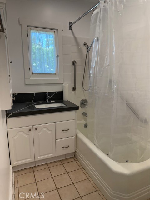 297 N Garfield Avenue, Pasadena CA: https://media.crmls.org/medias/f90aa10e-d666-4b5a-960a-4a0e4c4ed492.jpg