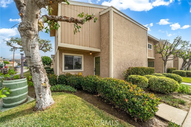 Detail Gallery Image 2 of 34 For 1200 Elm Ave a,  San Gabriel,  CA 91775 - 3 Beds | 2/1 Baths