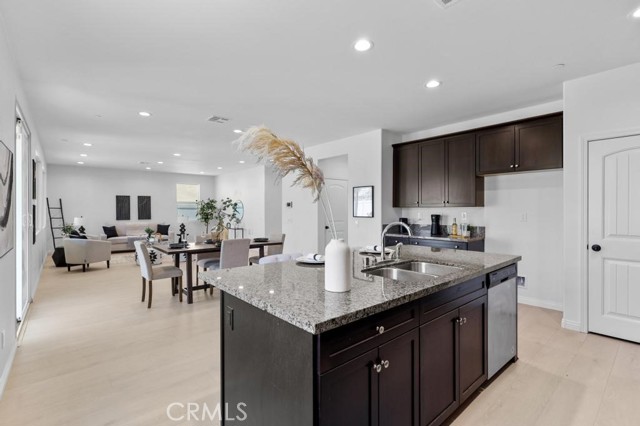 29305 Catalpa, Lake Elsinore CA: https://media.crmls.org/medias/f90ad978-8d58-405a-84e4-912bcddaced4.jpg