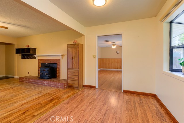 Detail Gallery Image 14 of 33 For 233 Skyline Bld, Oroville,  CA 95966 - 3 Beds | 2 Baths
