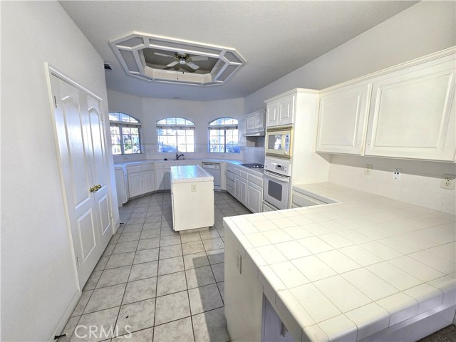 Detail Gallery Image 9 of 29 For 10168 N Price, Fresno,  CA 93730 - 3 Beds | 2/1 Baths