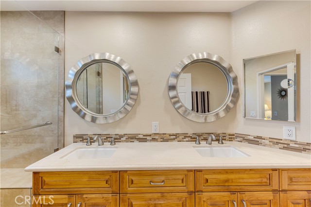 685 Vista Coto Verde, Camarillo CA: https://media.crmls.org/medias/f90b5d9f-519b-44d3-8cc6-0b9b176295ca.jpg