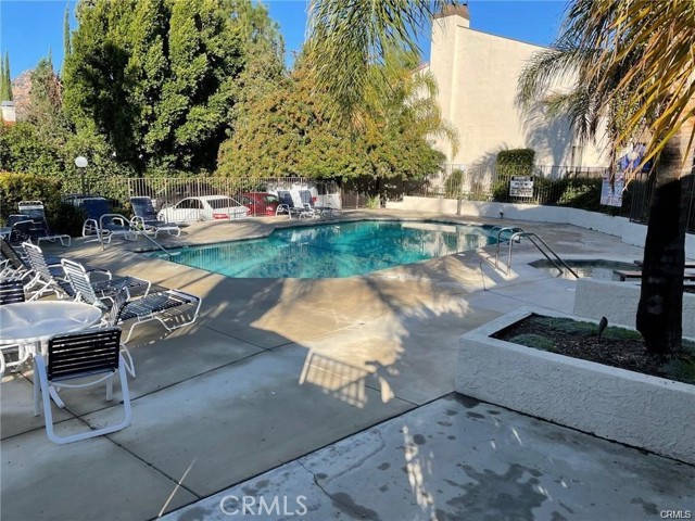 Detail Gallery Image 19 of 20 For 10001 Topanga Canyon Blvd #17,  Chatsworth,  CA 91311 - 3 Beds | 2/1 Baths