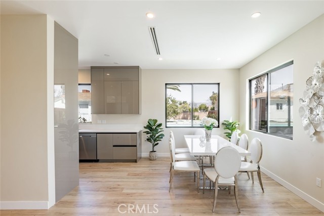 5805 Bucknell Avenue, Valley Village CA: https://media.crmls.org/medias/f90ba69b-89ef-4a41-90c9-7c334a94a31d.jpg