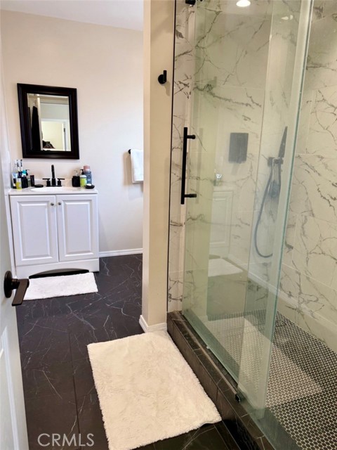 Detail Gallery Image 10 of 12 For 20627 Tuba, Chatsworth,  CA 91311 - 1 Beds | 1 Baths