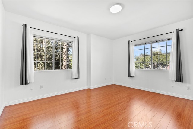 Detail Gallery Image 38 of 54 For Address Is Not Disclosed,  Glendale,  CA 91203 - 3 Beds | 3 Baths