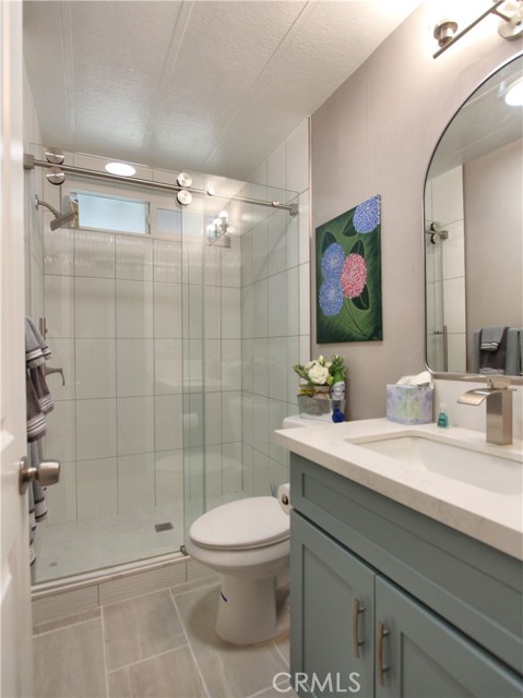 Detail Gallery Image 15 of 18 For 692 N Adele St #101,  Orange,  CA 92867 - 3 Beds | 2 Baths