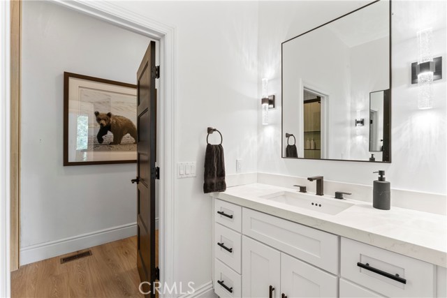 1019 Pintail Circle, Lake Arrowhead CA: https://media.crmls.org/medias/f90f8718-cc97-42f5-afaf-168eb3ce4cee.jpg
