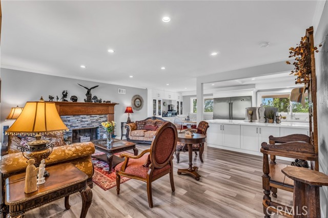 8404 Joan Lane, West Hills CA: https://media.crmls.org/medias/f9103fe2-95e6-45cc-a83a-eac4c95774d7.jpg
