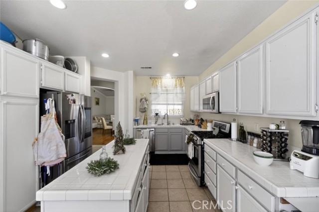 Detail Gallery Image 10 of 21 For 3968 Coral Haven Ct, Perris,  CA 92571 - 3 Beds | 2 Baths