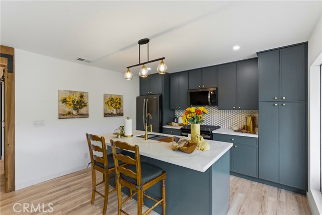 Detail Gallery Image 6 of 34 For 2123 Village Ln, Solvang,  CA 93463 - 3 Beds | 2/1 Baths