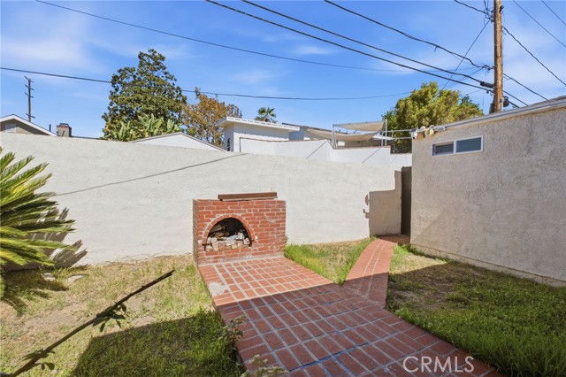 611 South Griffith Park photo 26