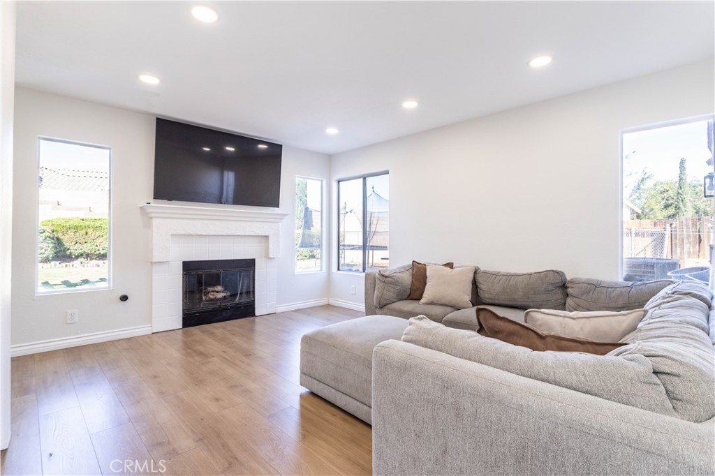 MLS #SR25230114 image #8