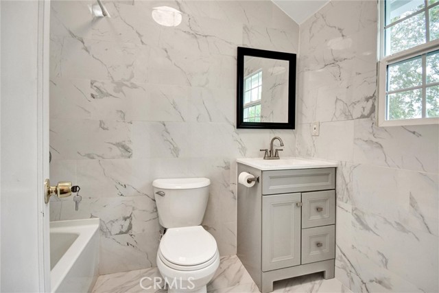 Detail Gallery Image 27 of 53 For 340 W 18th St, San Bernardino,  CA 92405 - 4 Beds | 4/1 Baths