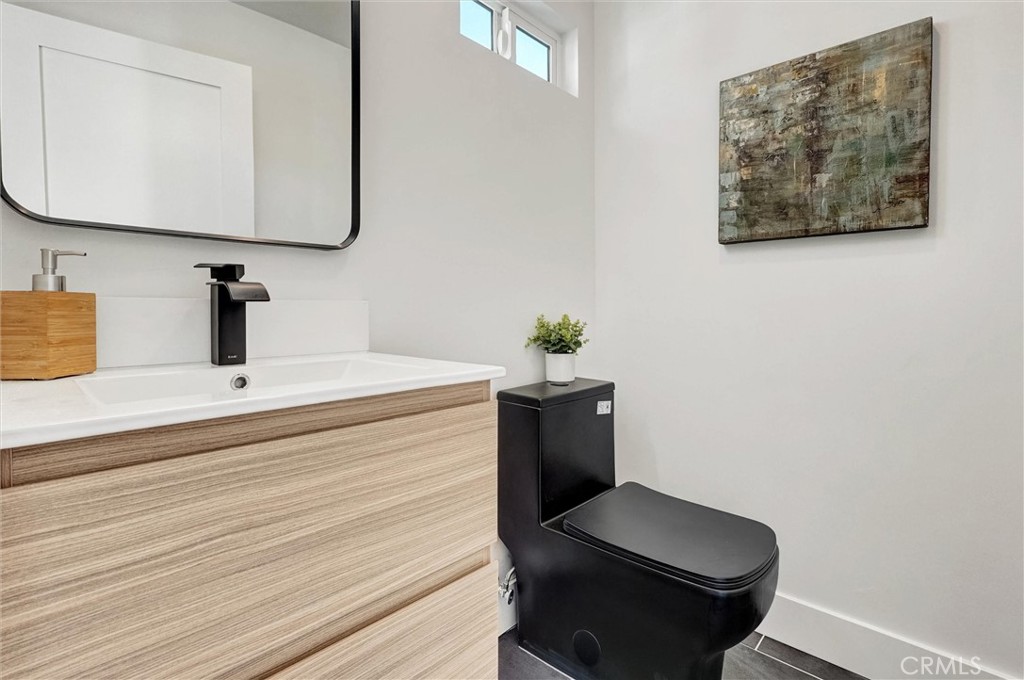 MLS #SR25238150 image #4