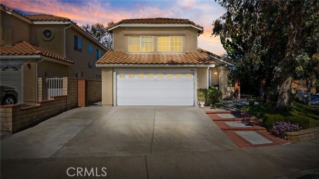 Detail Gallery Image 1 of 56 For 19765 Azure Field Dr, Newhall,  CA 91321 - 3 Beds | 2/1 Baths