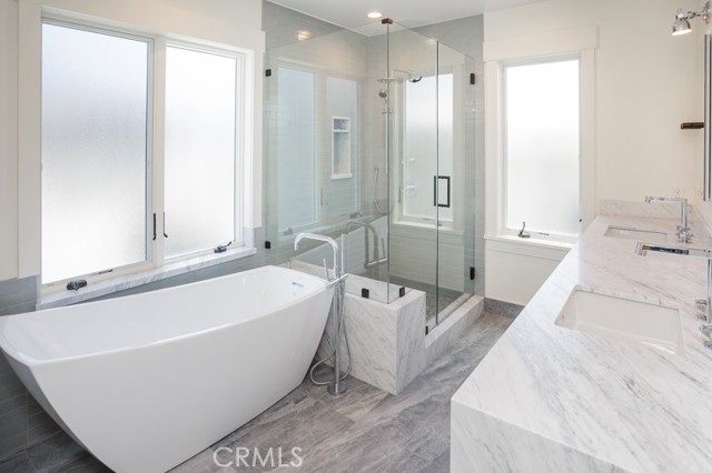 4114 The Strand, Manhattan Beach, California 90266, 4 Bedrooms Bedrooms, ,4 BathroomsBathrooms,Residential,Sold,The Strand,EV22119797