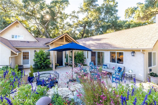 Detail Gallery Image 5 of 52 For 1545 Willow Creek, Paso Robles,  CA 93446 - 2 Beds | 4 Baths