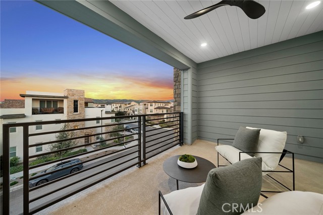 Detail Gallery Image 32 of 37 For 126 Scale, Irvine,  CA 92618 - 4 Beds | 4 Baths