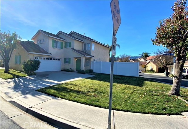 Detail Gallery Image 11 of 43 For 934 Primrose Ln, Corona,  CA 92878 - 4 Beds | 2/1 Baths
