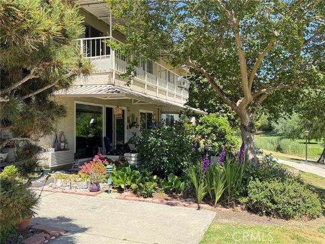 579 Avenida Majorca, Laguna Woods CA: https://media.crmls.org/medias/f914a3d3-b139-427b-86e0-7f9530b31e2a.jpg
